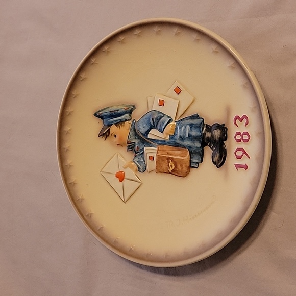 M.J. HUMMELS 1980'S - Picture 3 of 8